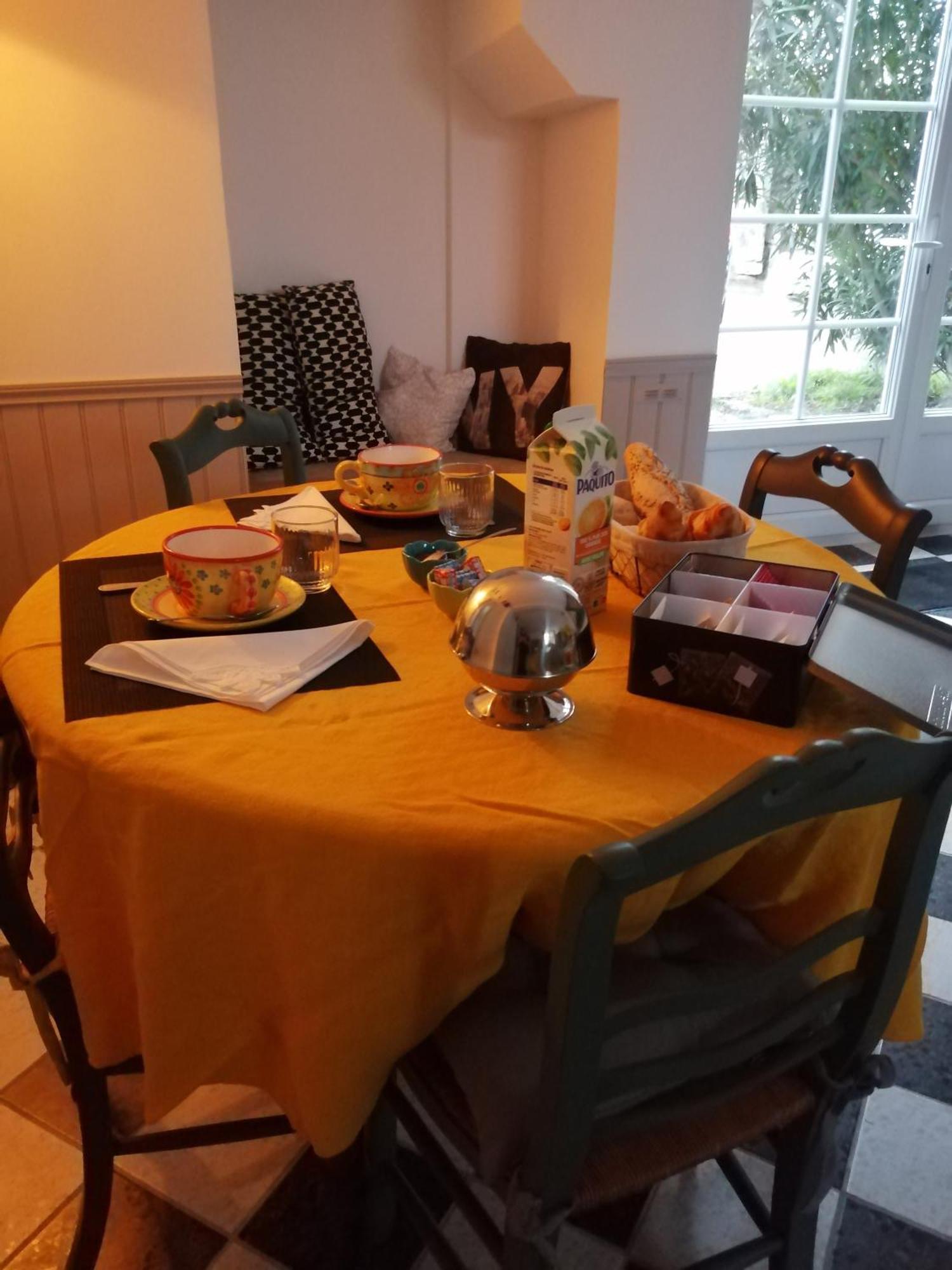 Au Logis De Vechillot Bed & Breakfast Angoulême Dış mekan fotoğraf